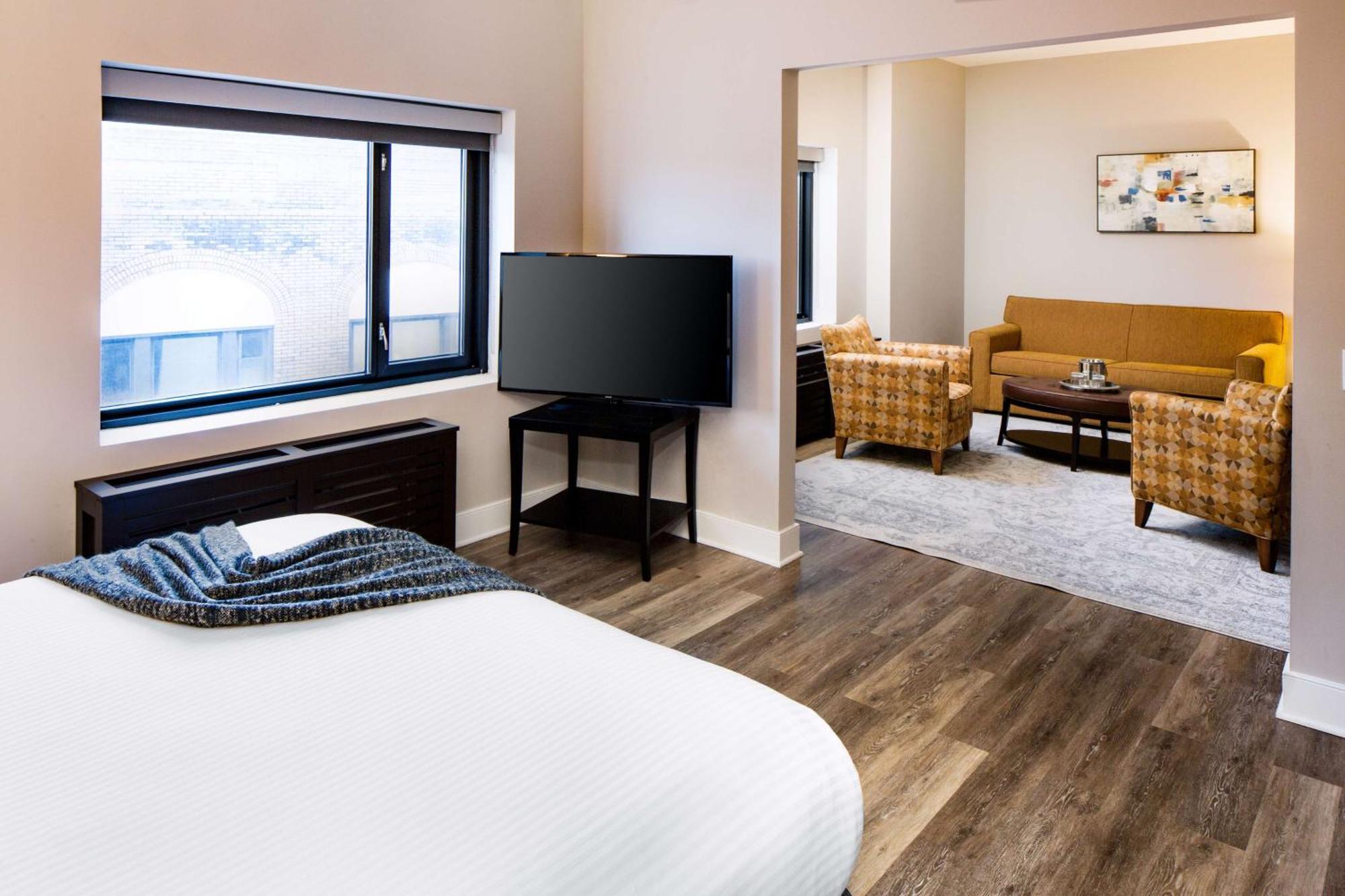 Watt Hotel Tapestry Collection By Hilton Rahway Exterior photo