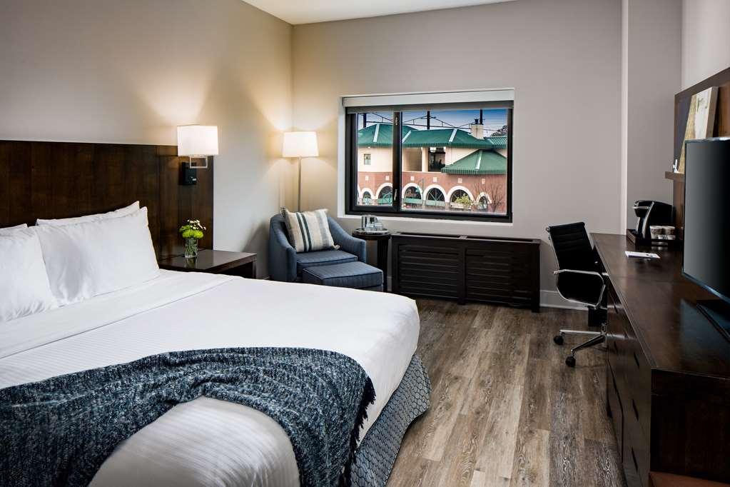 Watt Hotel Tapestry Collection By Hilton Rahway Room photo